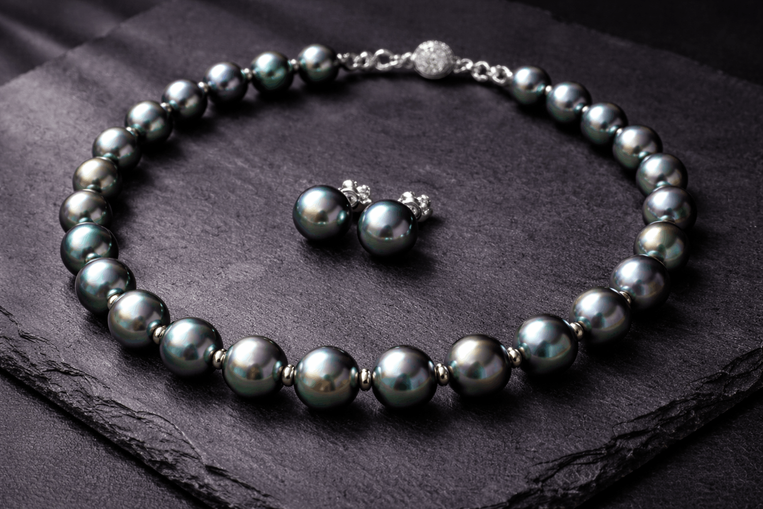 pearlsonly-blog-109-image-5-pearl - Conjuntos de pérolas pretas - Joias de Pérolas - pearlsonly