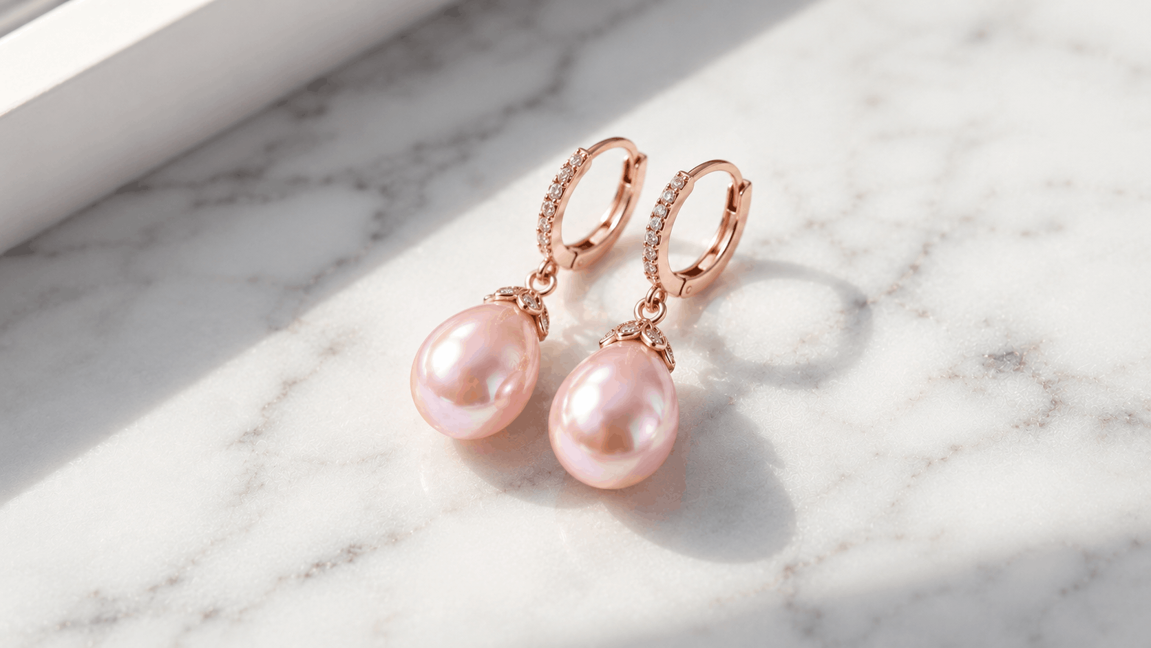 05. Brincos de Pérolas Rosa — Elegância do Dia a Dia